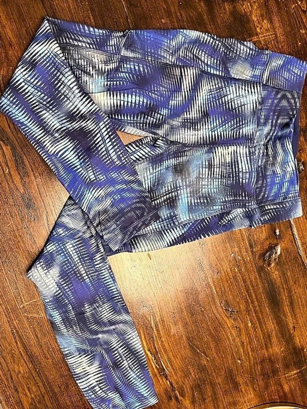 Lululemon Speed Tight IV *Full-On Luxtreme Blue & Purple